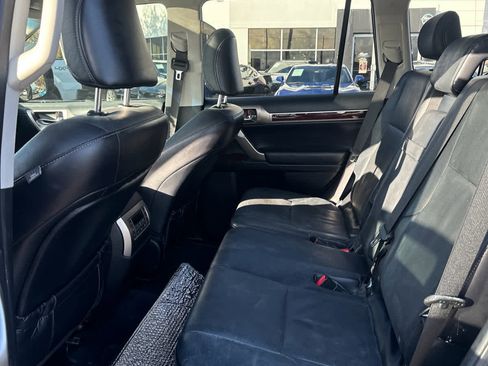 Used 2017 Lexus GX 460 Premium image 7