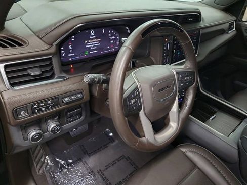 Used 2023 GMC Yukon Denali w/ Advanced Technology Package RWD image 19