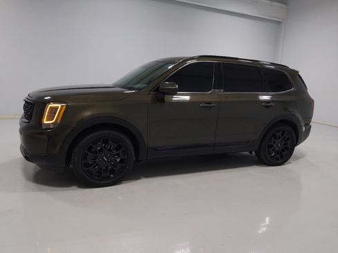 Used 2022 Kia Telluride EX w/ EX Premium Package AWD/4WD image 2