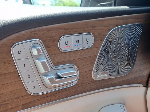 Certified 2025 Mercedes-Benz GLS 450 4MATIC image 28