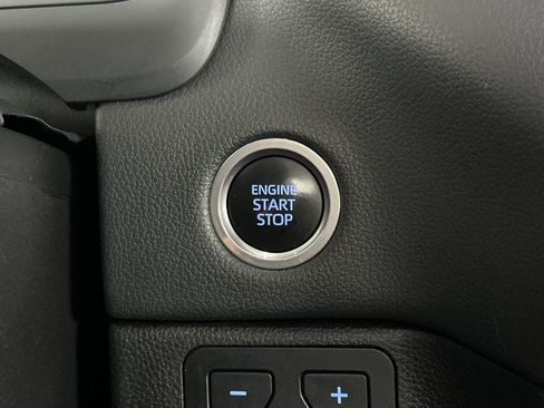 Used 2022 Toyota Tundra Limited image 25