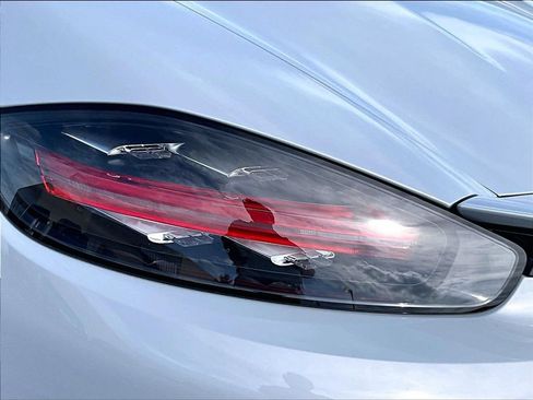 Certified 2024 Porsche 718 Boxster RWD image 21