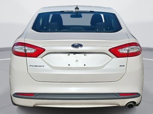 Used 2013 Ford Fusion SE image 6