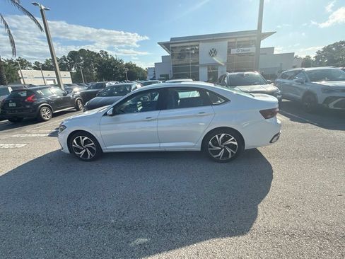 Certified 2026 Volkswagen Jetta SEL FWD image 22