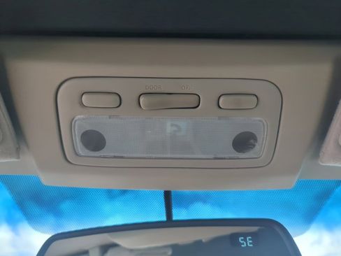 Used 2006 Toyota Solara SLE image 22