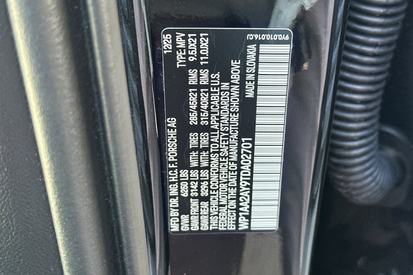 Used 2026 Porsche Cayenne AWD/4WD image 29