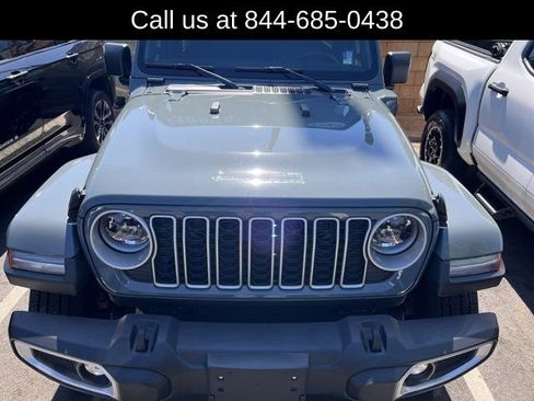 Used 2025 Jeep Wrangler Unlimited Sahara w/ Safety Group AWD/4WD image 2