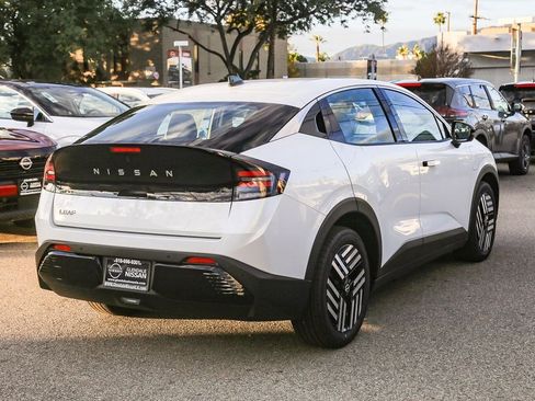 New 2026 Nissan Leaf SV+ FWD image 8