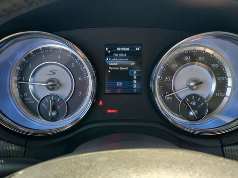 Used 2014 Chrysler 300 S RWD image 12