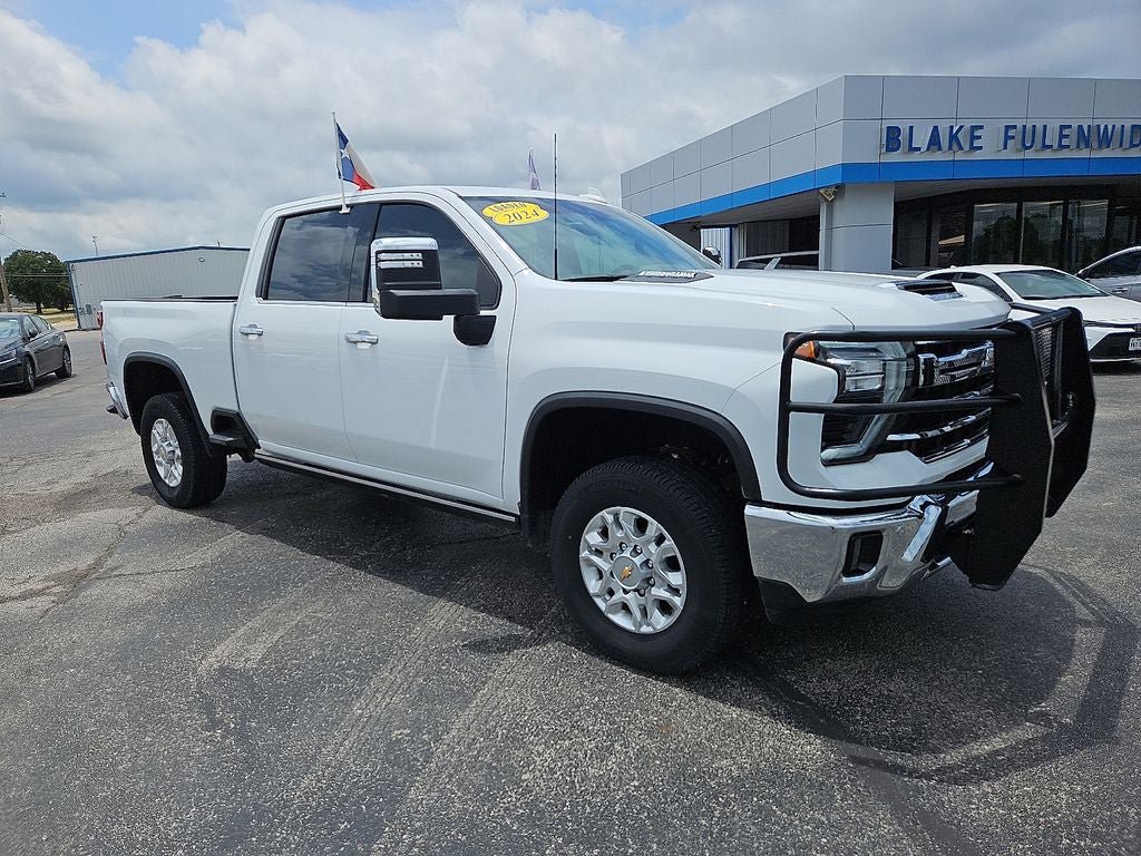 Used 2024 Chevrolet Silverado 2500 LTZ w/ LTZ Premium Texas Edition AWD/4WD image 10
