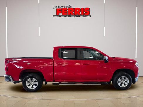 Used 2021 Chevrolet Silverado 1500 LT AWD/4WD image 3