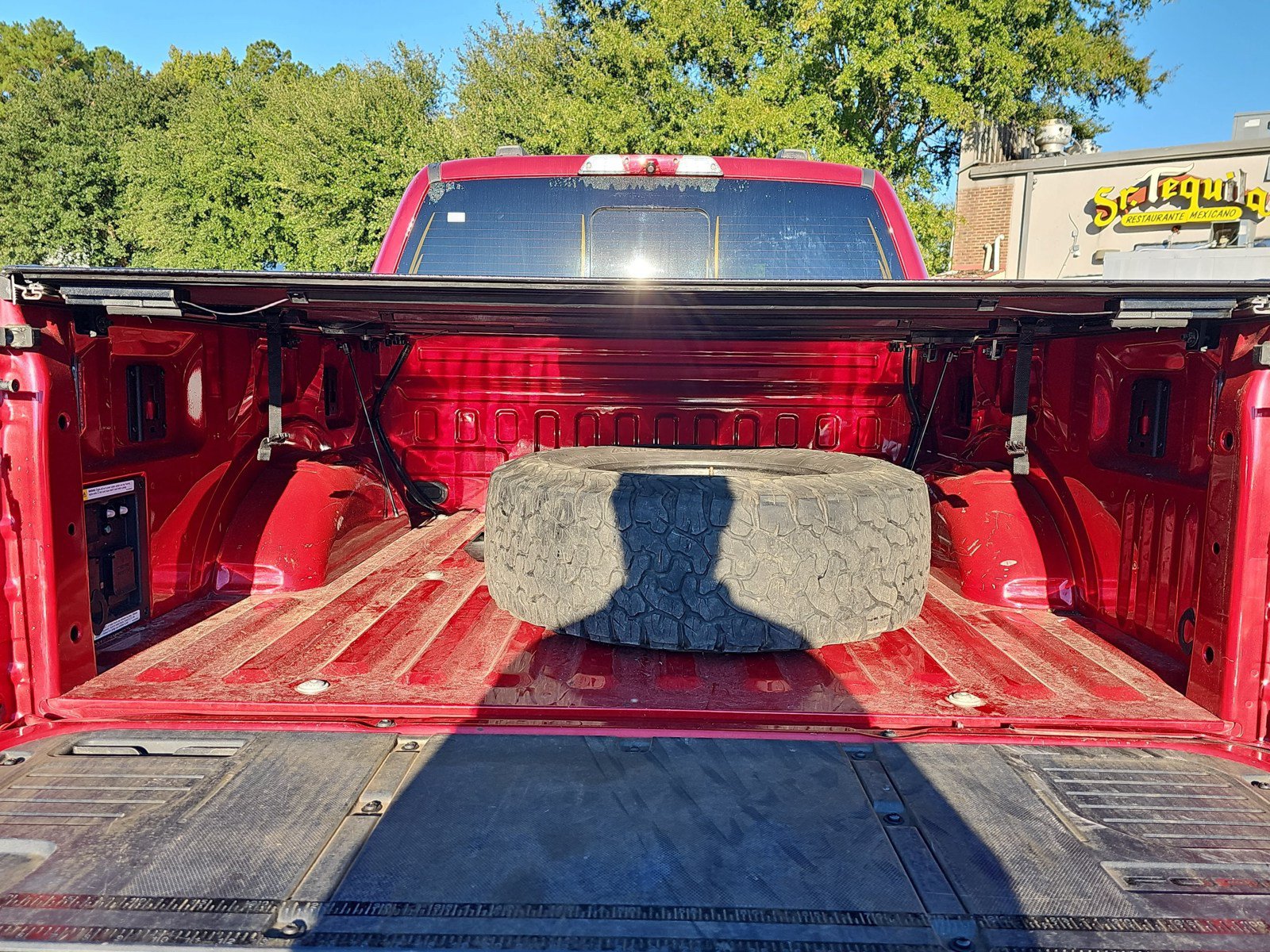 Used 2022 Ford F150 Lariat w/ Max Trailer Tow Package AWD/4WD image 12