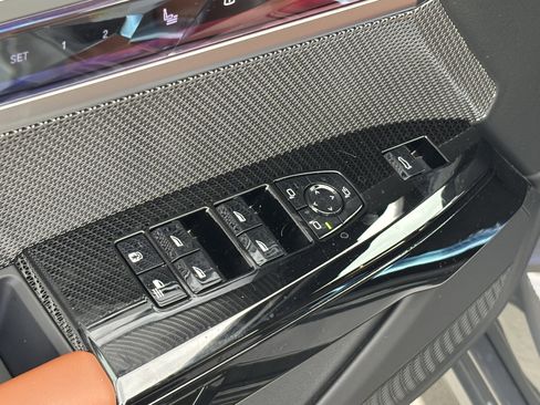 New 2026 BMW 750e xDrive AWD/4WD image 14