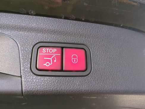 Used 2024 Mercedes-Benz GLE 350 4MATIC w/ 3rd Row Seat Package image 15