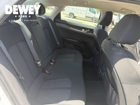 Used 2022 Kia K5 LXS FWD image 30