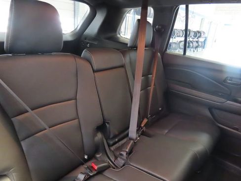 Used 2022 Honda Passport EX-L image 31