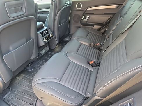 New 2026 Land Rover Discovery Limited Edition AWD/4WD image 11