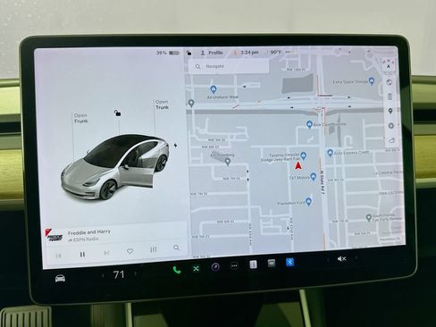 Used 2018 Tesla Model 3 Long Range AWD/4WD image 14