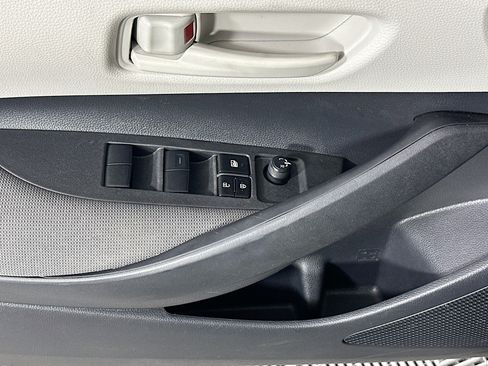 Used 2025 Toyota Corolla LE FWD image 14