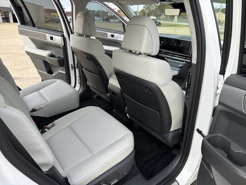 Used 2024 Hyundai Santa Fe Calligraphy image 39