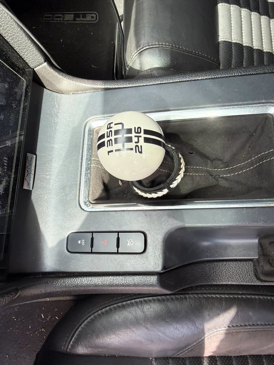 Used 2012 Ford Mustang Shelby GT500 RWD image 8
