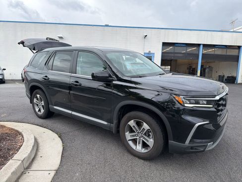 Used 2024 Honda Pilot EX-L image 13