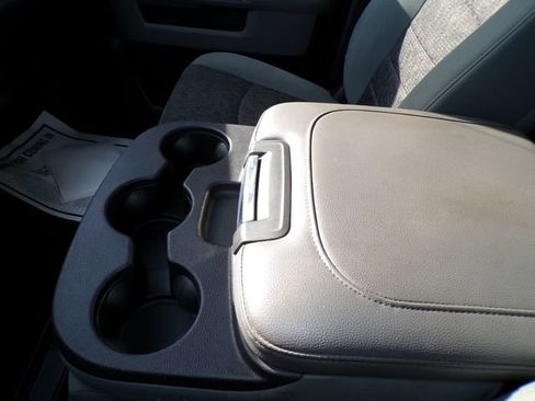 Used 2019 RAM 1500 Big Horn image 29