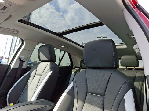 New 2025 Buick Envision Sport Touring image 12