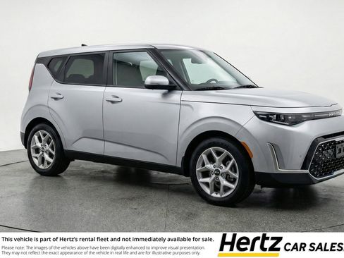 Used 2025 Kia Soul LX w/ LX Technology Package FWD image 1