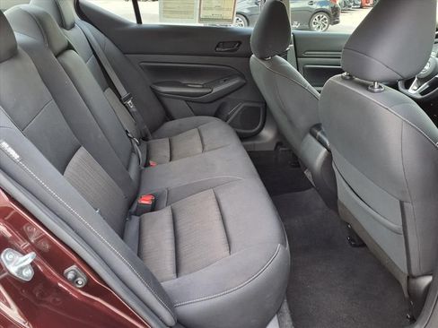 Used 2024 Nissan Altima 2.5 SV FWD image 12