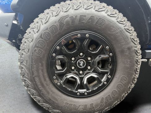 Certified 2021 Ford Bronco First Edition AWD/4WD image 8