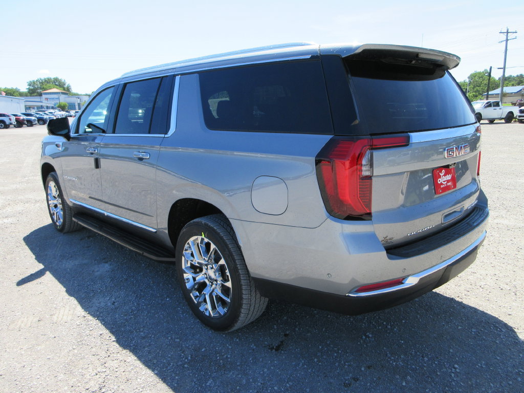 New 2026 GMC Yukon XL Elevation w/ Elevation Premium Package AWD/4WD image 6