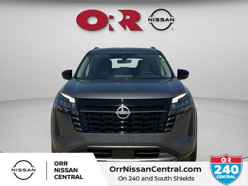 New 2026 Nissan Pathfinder SL image 2