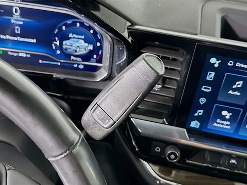 Used 2023 Chevrolet Silverado 1500 LT image 24