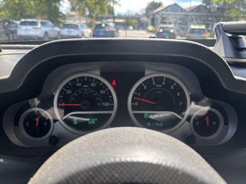 Used 2008 Jeep Wrangler Unlimited Sahara AWD/4WD image 9