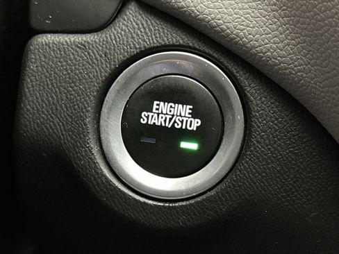 Used 2018 Chevrolet Equinox LT AWD/4WD image 29