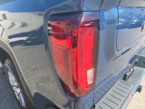 Used 2025 GMC Sierra 1500 Denali w/ Technology Package AWD/4WD image 36