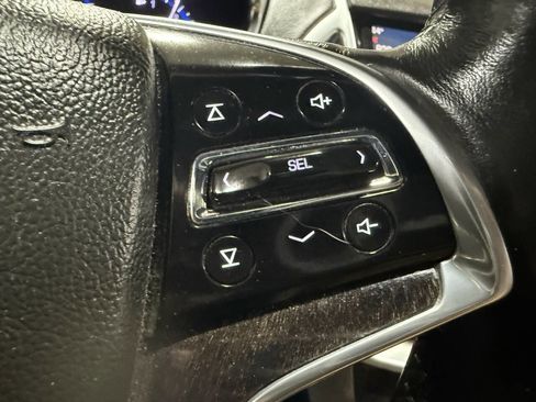 Used 2015 Cadillac SRX Luxury image 14