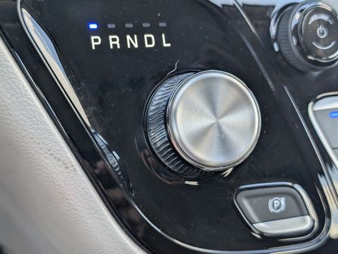 Used 2023 Chrysler Voyager LX FWD image 24