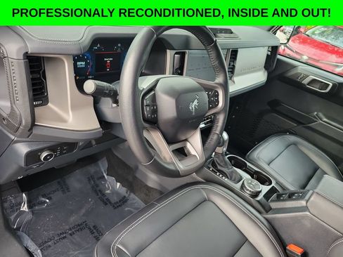 Used 2025 Ford Bronco Outer Banks AWD/4WD image 7