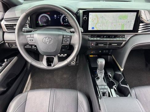 Used 2025 Toyota Camry XSE FWD image 6