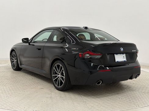 Used 2024 BMW 230i Coupe w/ Convenience Package RWD image 3