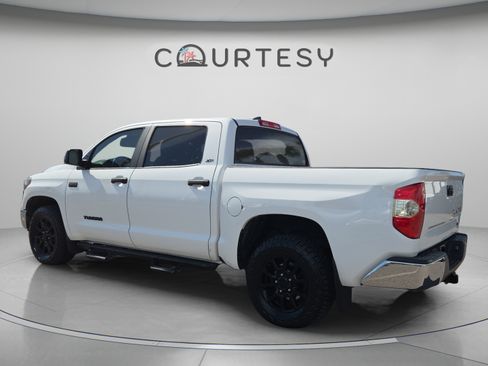 Used 2020 Toyota Tundra SR5 w/ SR5 Upgrade Package RWD image 3