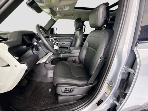 Certified 2023 Land Rover Defender 110 SE AWD/4WD image 19