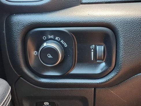 Used 2024 RAM 1500 Laramie RWD image 23