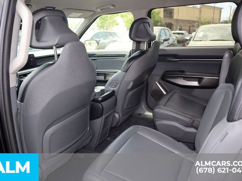 Used 2024 Kia EV9 Light Long Range image 18