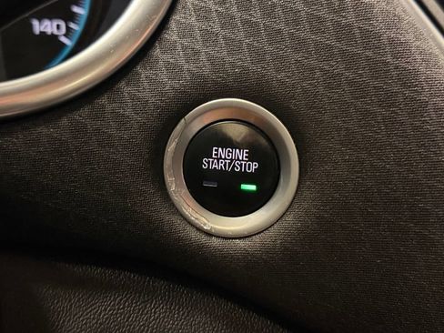 Used 2020 Chevrolet Malibu LT FWD image 27
