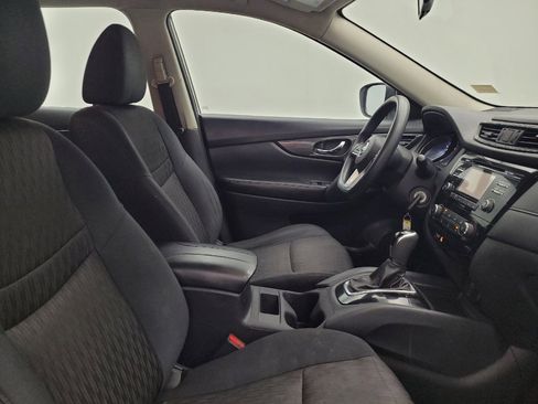 Used 2017 Nissan Rogue S AWD/4WD image 21
