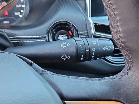 Used 2024 Jeep Compass Latitude w/ Convenience Group image 26