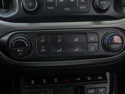 Used 2018 Chevrolet Colorado ZR2 w/ ZR2 Midnight Special Edition AWD/4WD image 49